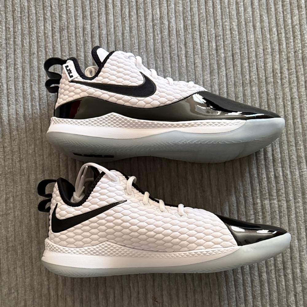 Nike LeBron Witness III Premium